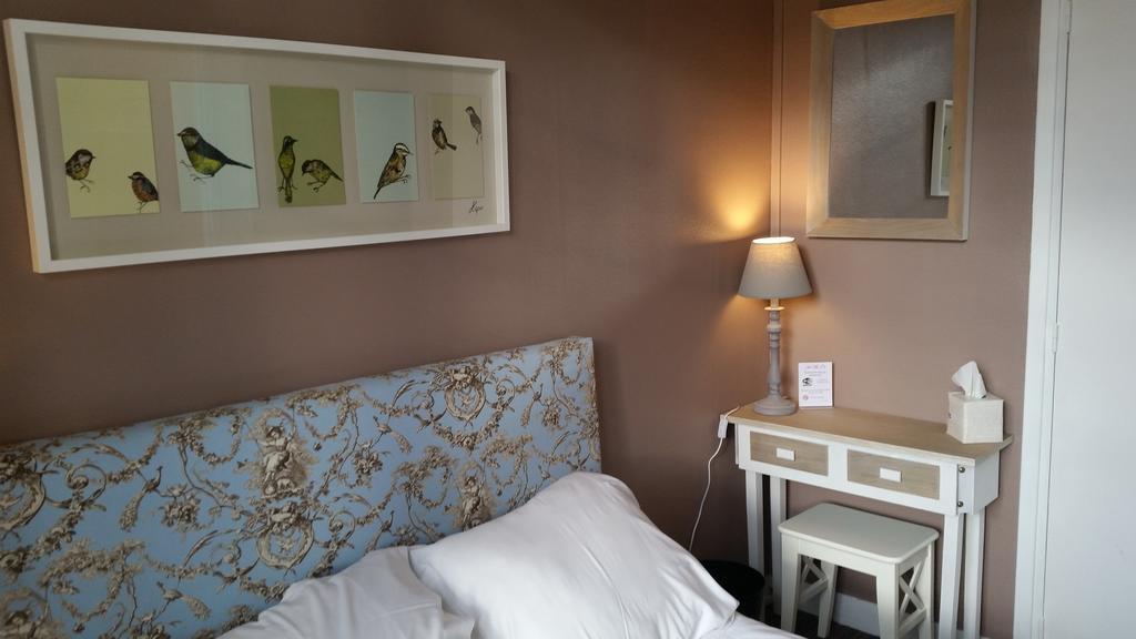 Hotel Aux Bles D'Or Pierrefonds Habitación foto