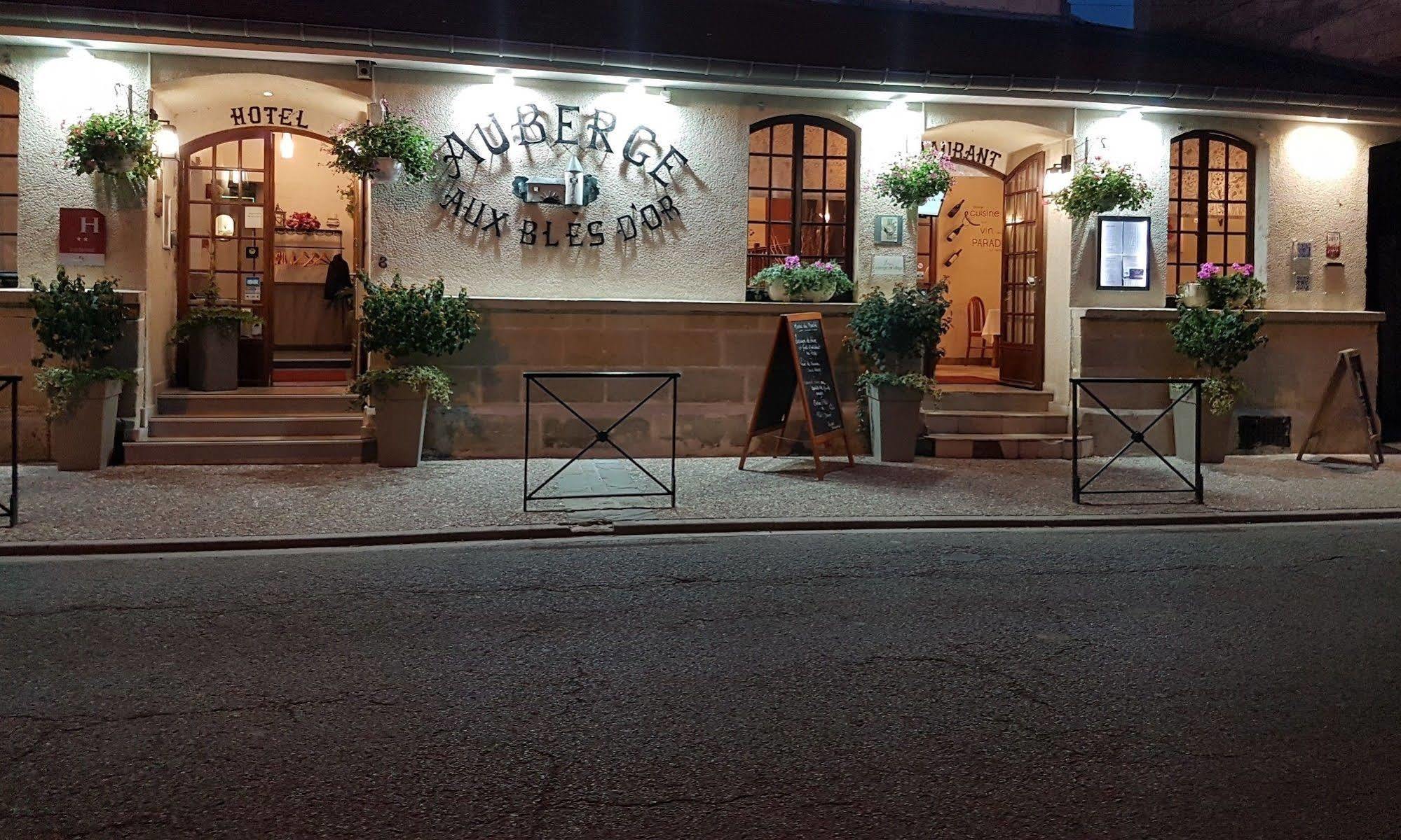 Hotel Aux Bles D'Or Pierrefonds Exterior foto